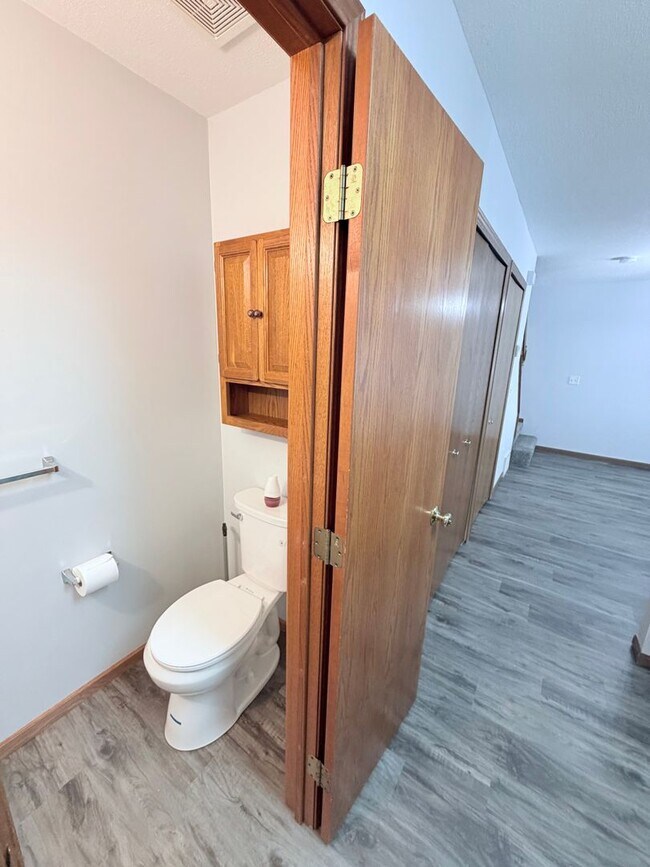 Building Photo - 393 Leeward Trail