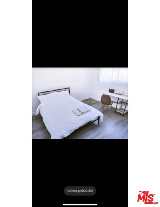 Building Photo - 1324 W 36th St