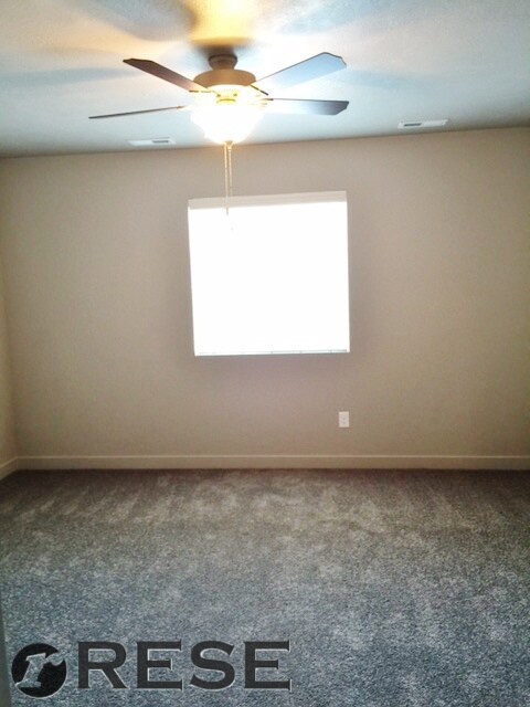 Building Photo - Awesome Vineyard THouse w attached one car garage