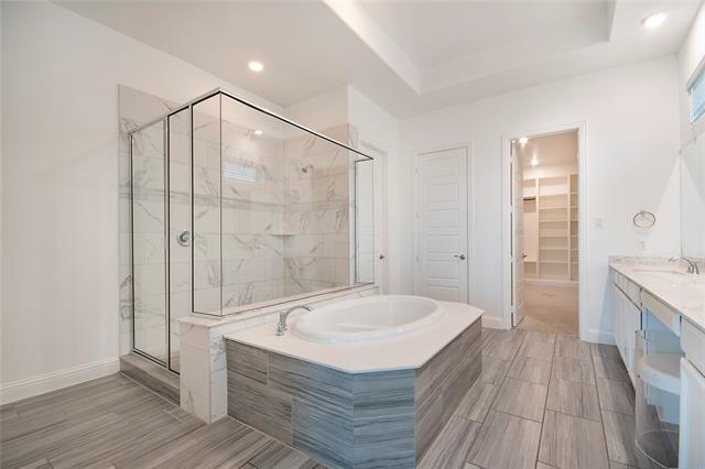 Building Photo - 1520 Chisholm Trail