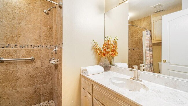 Building Photo - 19 Buffalo Ave