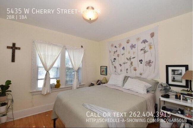 Building Photo - Two Bedroom Lower Duplex