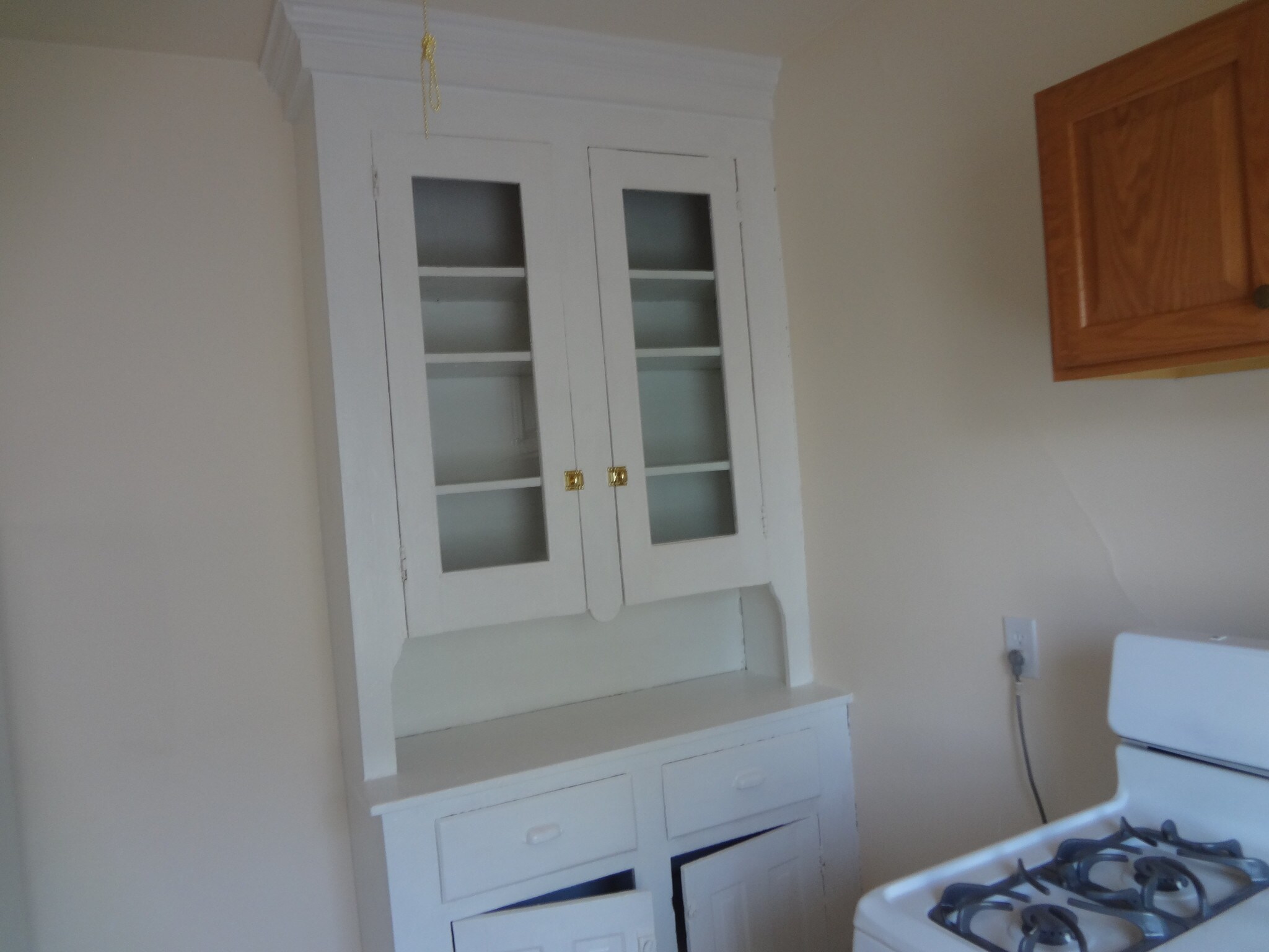 Building Photo - 2 N Austin Ave