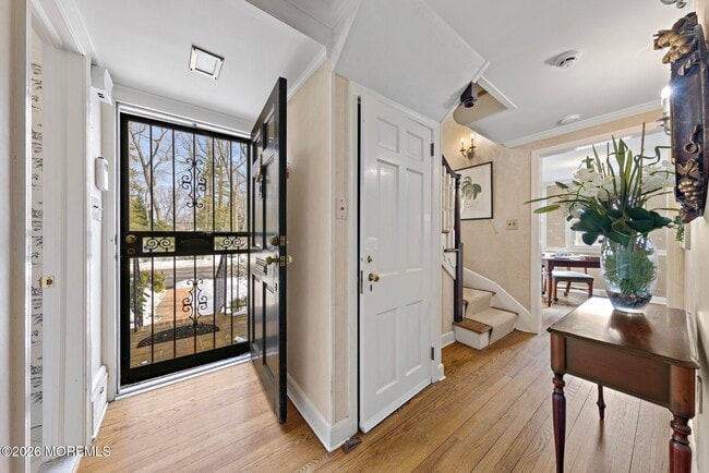 Building Photo - 606 Bridlemere Ave