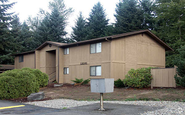 Building Photo - Towne Manor Apartments