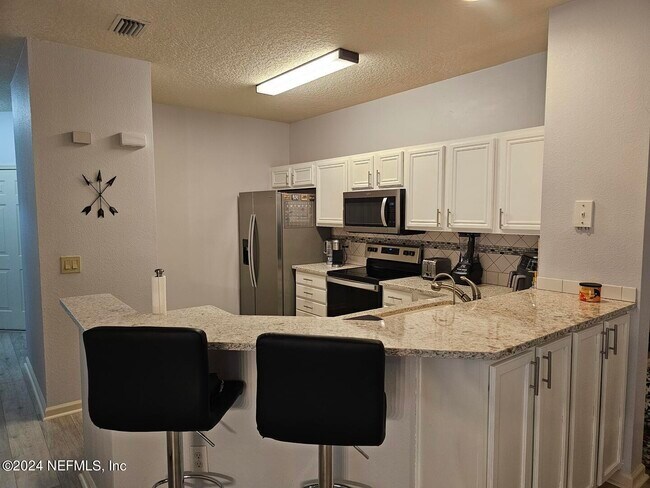 Building Photo - 3750 Silver Bluff Blvd