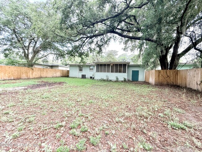 Building Photo - 5632 Oliver St