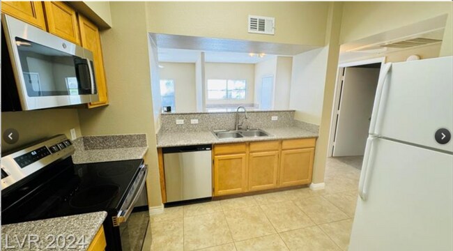 Building Photo - 45 Maleena Mesa St