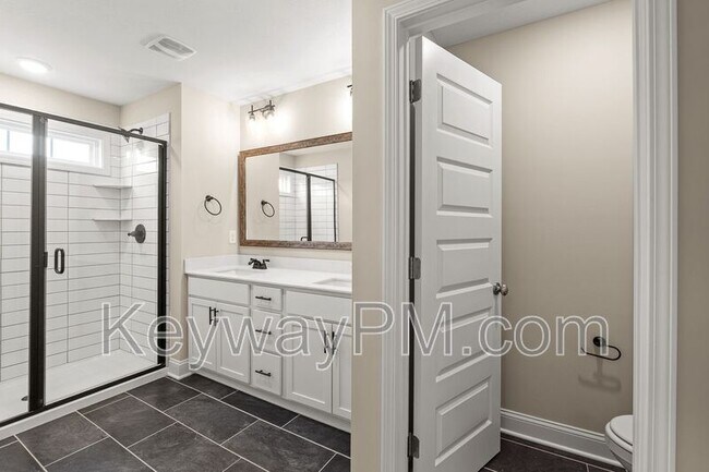 Building Photo - 2076 Denmark Ave SE