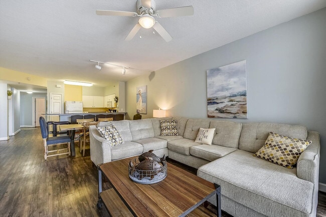 Building Photo - 104 Gulfside Ct