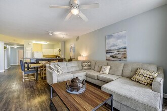 Building Photo - 104 Gulfside Ct