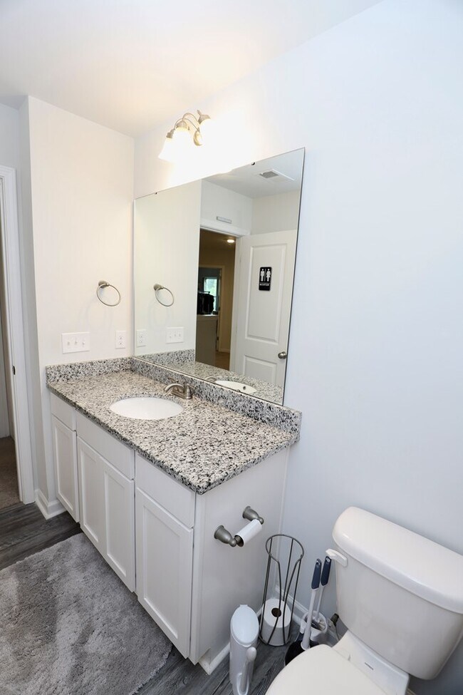 Building Photo - 525 Kittiwake Ln