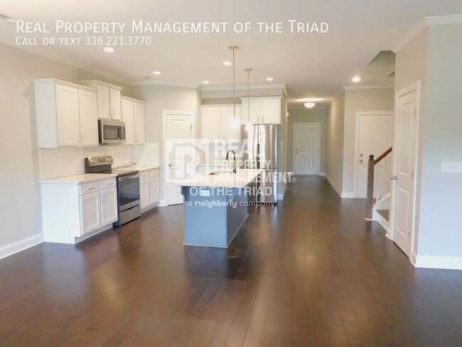 Building Photo - 6826 Magnolia Pk Ct