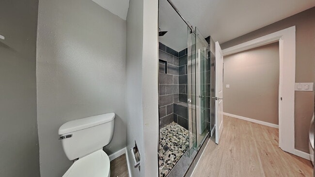 Building Photo - 1105 S Woodlawn St