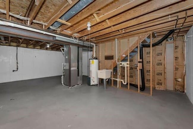 Building Photo - 5691 Victoryview Ln