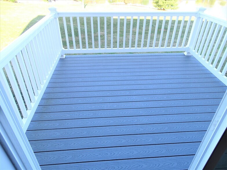 Building Photo - 229 Lakeside Xing