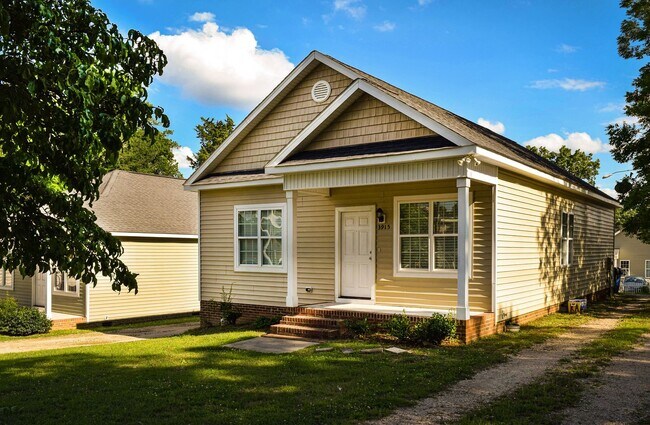 Primary Photo - 3915 Jackson Street