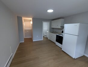 Building Photo - 1113 Portland-Cobalt Rd
