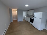 Building Photo - 1113 Portland-Cobalt Rd
