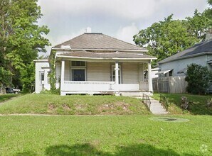 Building Photo - 1435 S 9th Street