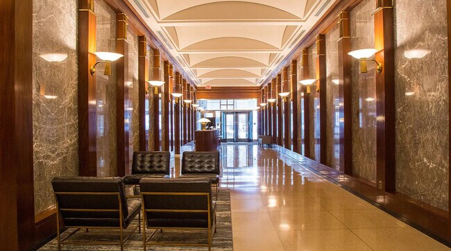 Building Photo - 45 William St