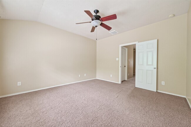 Building Photo - 5626 Claybeck Ln