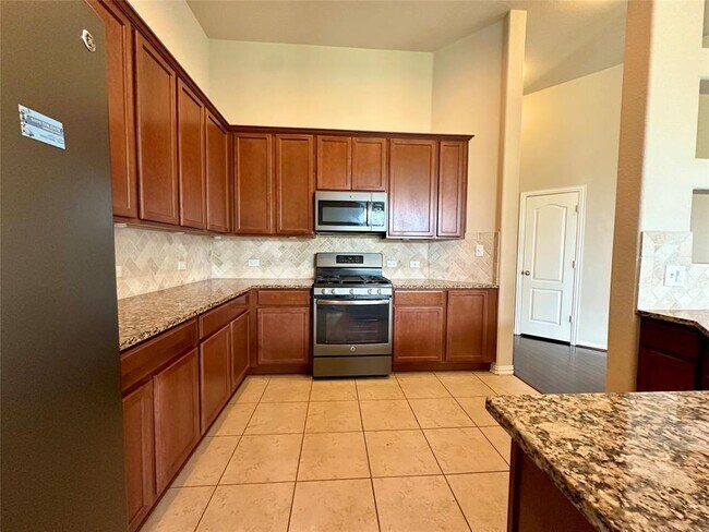 Building Photo - 8250 Arezzo Dr