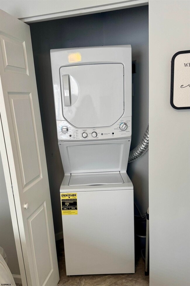 Building Photo - 130 N Adams Ave