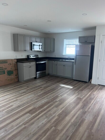 Building Photo - 221 Emerson Mill Rd