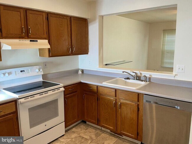 Primary Photo - 13637 Winterspoon Ln