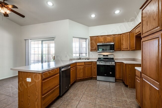 Building Photo - GORGEOUS HUALAPAI MOUNTAIN FOOTHILLS HOME