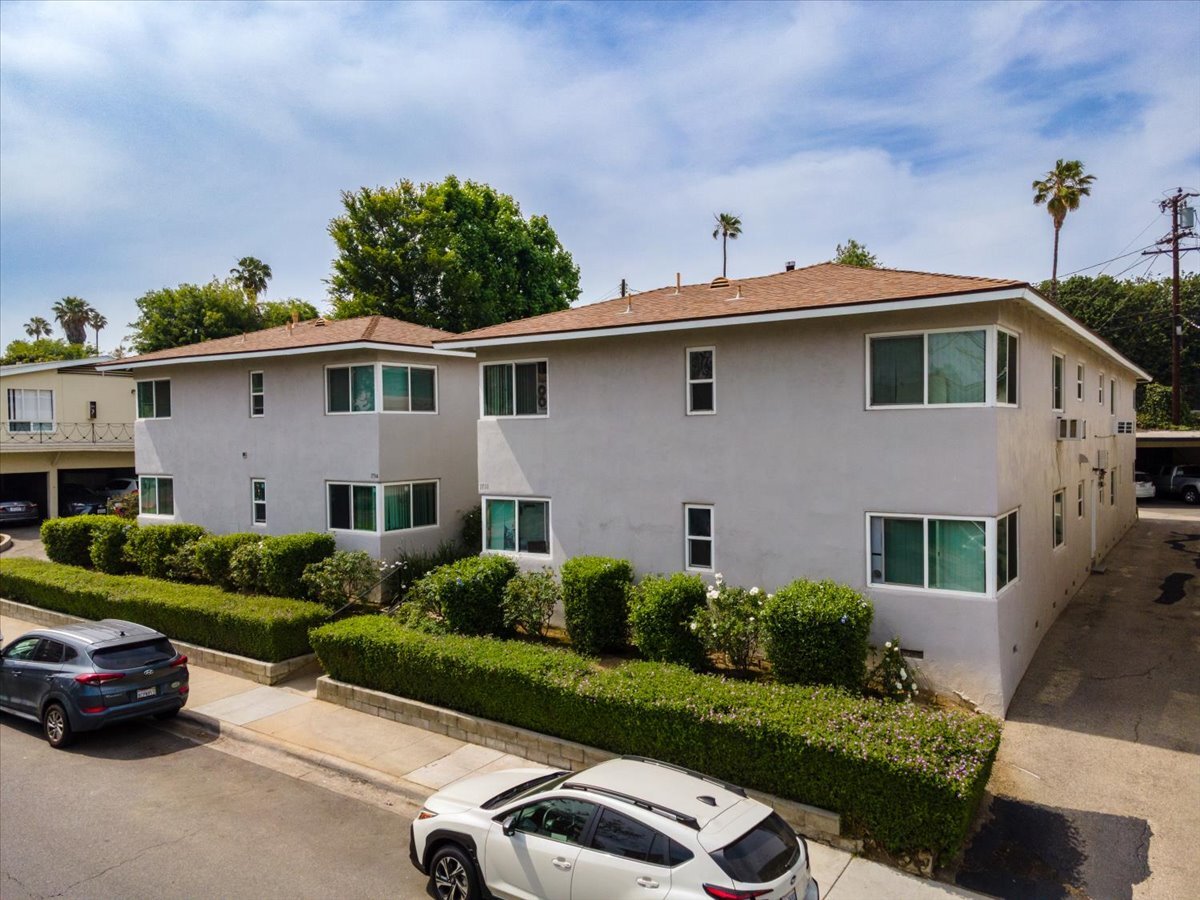 Building Photo - 1714 Grevelia St