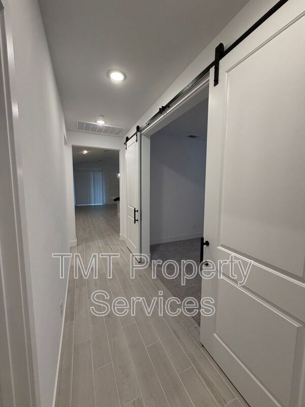 Building Photo - 12256 Alamosa Dr