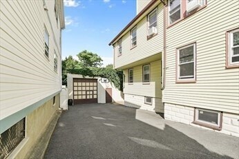 Building Photo - 69 Jaques St