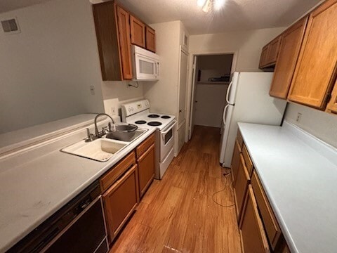 Building Photo - 10725 Braes Bend Dr