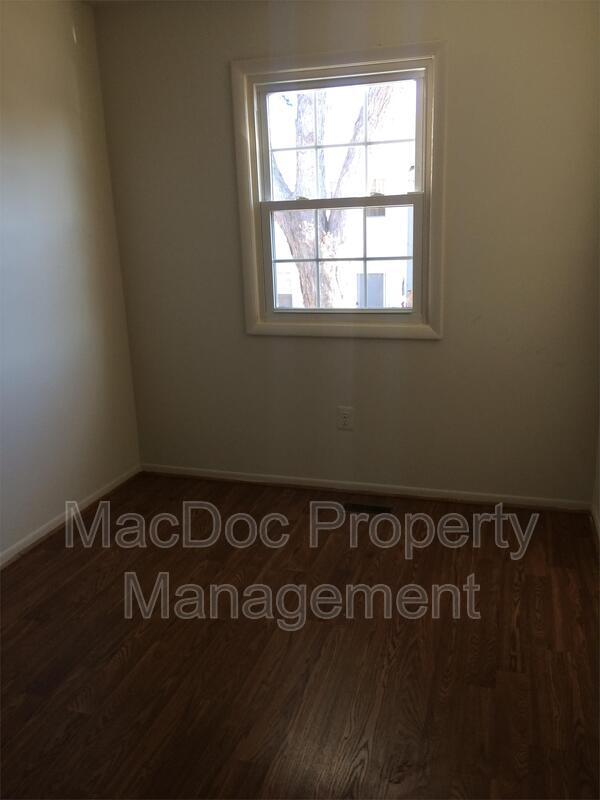 Building Photo - 14674 Pinon Ct