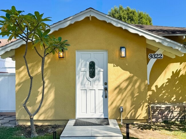 Building Photo - 9320 Valjean Ave