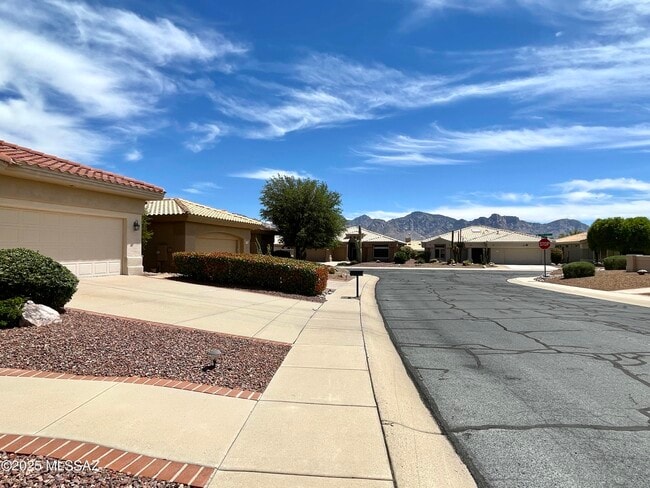 Building Photo - 14734 N Burntwood Dr