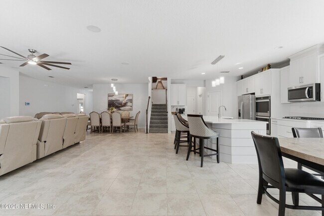 Building Photo - 454 Willow Lake Dr