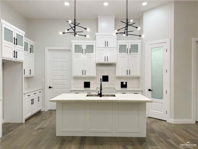 Building Photo - 27 Cooper Ln