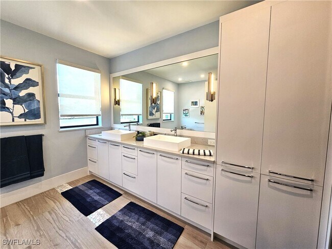 Building Photo - 10620 Gulf Shore Dr