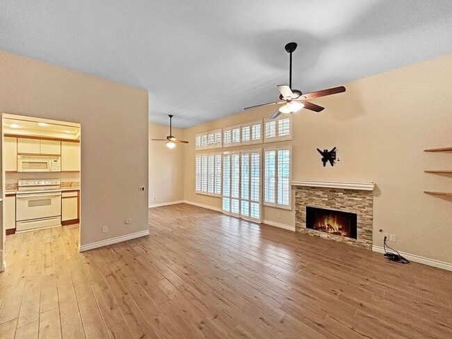 Building Photo - 3147 Old Bridgeport Way