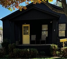 Building Photo - 1492 Bennaville Ave