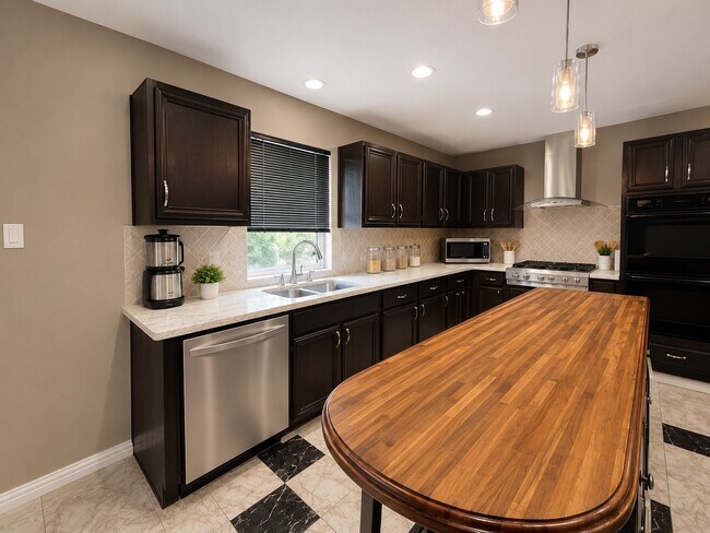 Building Photo - 3115 Ashford Bend Dr