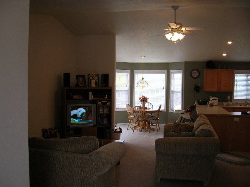 Building Photo - 2108 S Linda Vista Pl