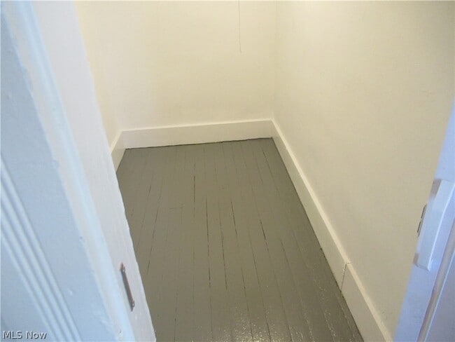 Building Photo - 14 Elm St