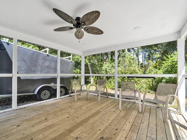 Building Photo - 1061 Quail Hollow Dr