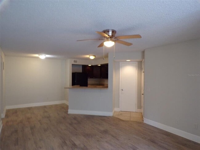 Building Photo - 4518 Commander Dr