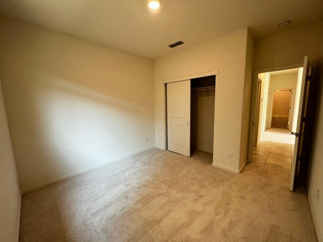 Building Photo - 8081 Bossa Nova Way