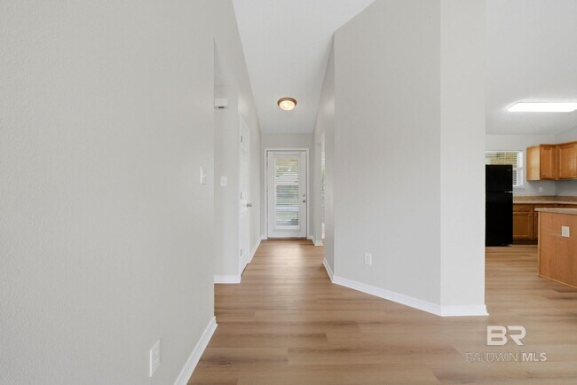 Building Photo - 11730 Madrone Ln